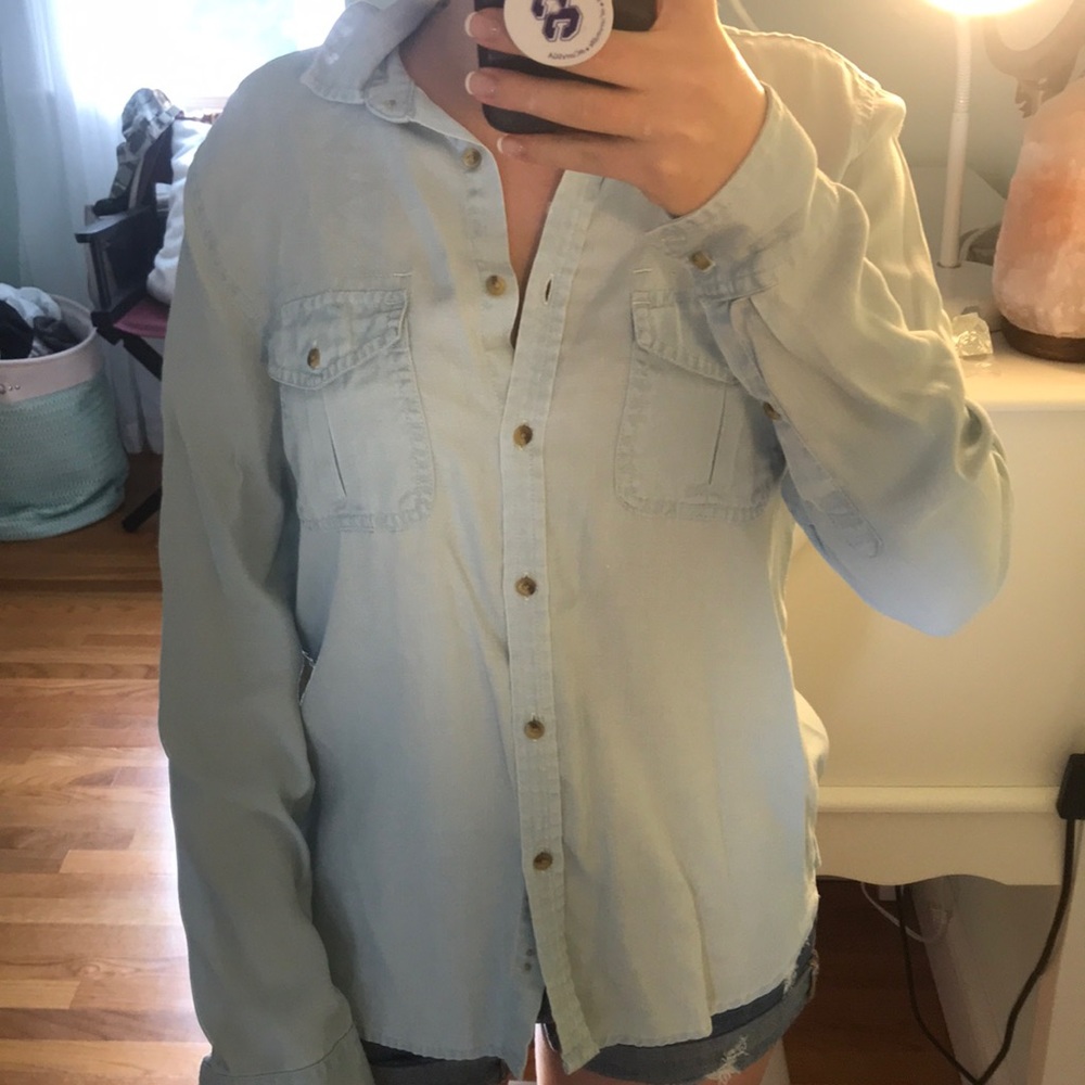 American Eagle Jean shirt- Light wash